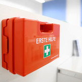 Zertifizierter Erste-Hilfe-Kurs nach § 26 Absatz 2 DGUV Vorschrift 1 „Grundsätze der Prävention“